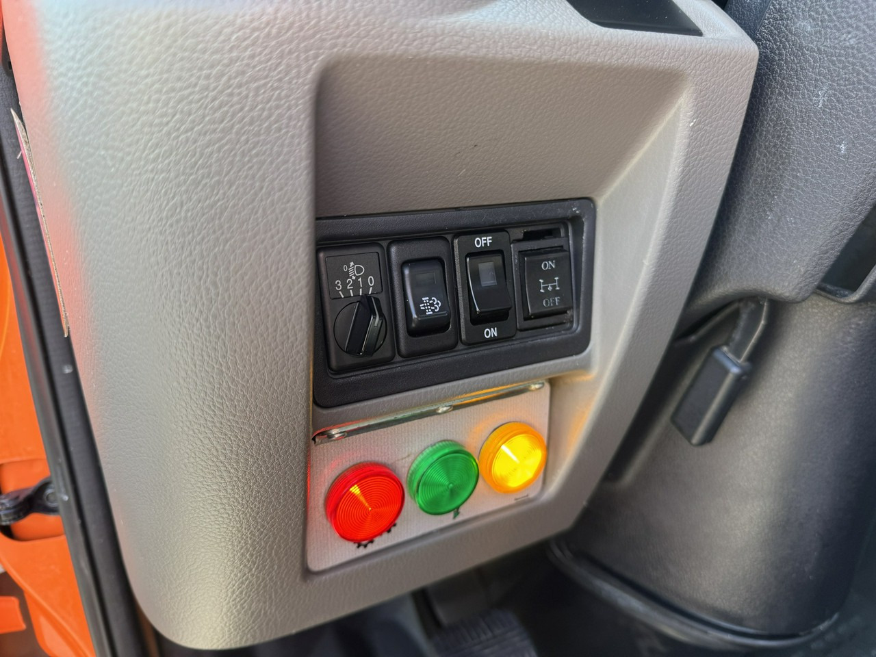 Автовишка Renault Maxity: фото 29