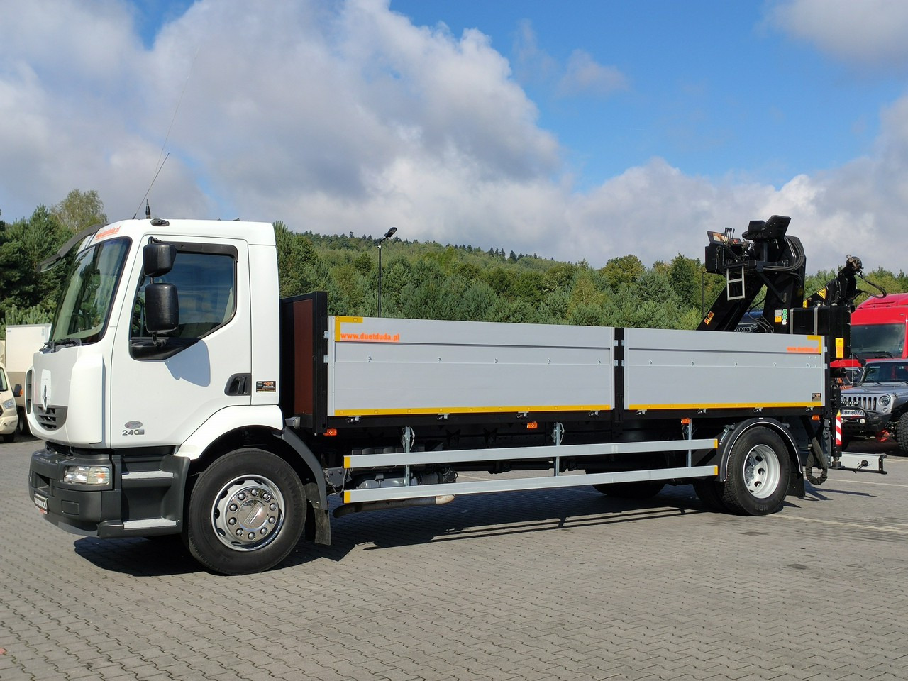 Renault Midlum 180.240DXI + HDS HYVA HB170E2 Udzwig 3.6Tony - Бортова вантажівка/ Платформа, Вантажівка з маніпулятором: фото 3 Renault Midlum 180.240DXI + HDS HYVA HB170E2 Udzwig 3.6Tony - Бортова вантажівка/ Платформа, Вантажівка з маніпулятором: фото 3