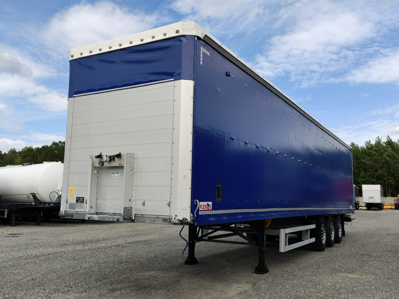 Schmitz Cargobull Firana Szybki Załadunek Idealna Do Piwa Wody ITP... - Тентований напівпричіп: фото 3 Schmitz Cargobull Firana Szybki Załadunek Idealna Do Piwa Wody ITP... - Тентований напівпричіп: фото 3