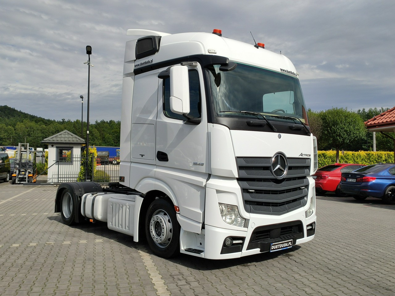 Mercedes ACTROS 1845 Euro 6 Low Deck Mega !!! - Тягач: фото 3 Mercedes ACTROS 1845 Euro 6 Low Deck Mega !!! - Тягач: фото 3