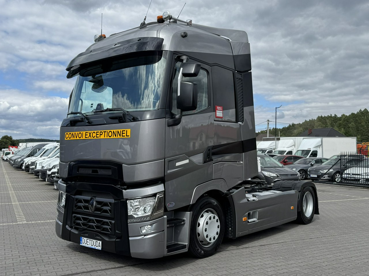 Renault Gama T 520 HIGH CAB Silnik 13litrów Euro 6 Low deck - Тягач: фото 4 Renault Gama T 520 HIGH CAB Silnik 13litrów Euro 6 Low deck - Тягач: фото 4