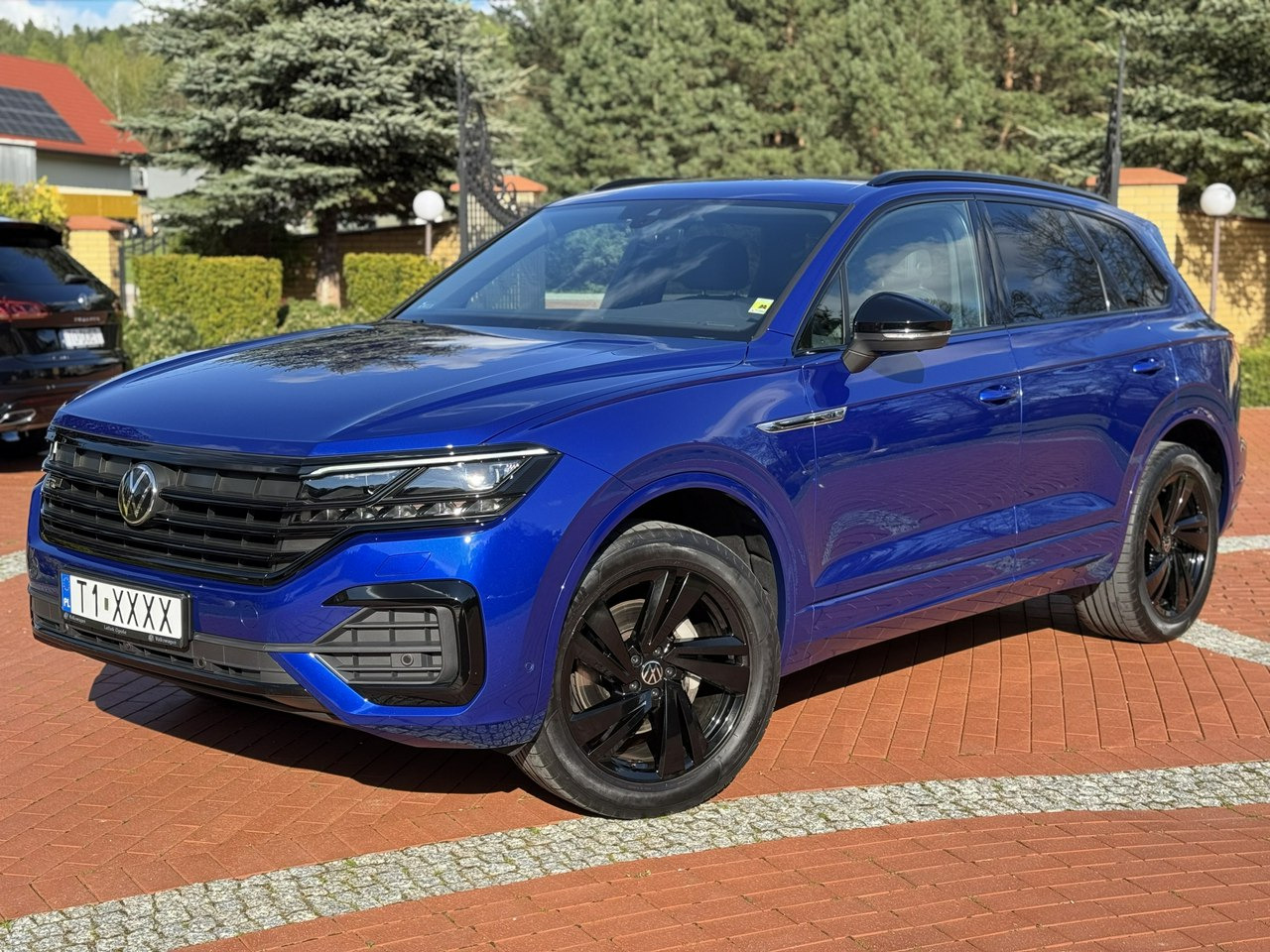 Volkswagen Touareg - Позашляховик: фото 1 Volkswagen Touareg - Позашляховик: фото 1