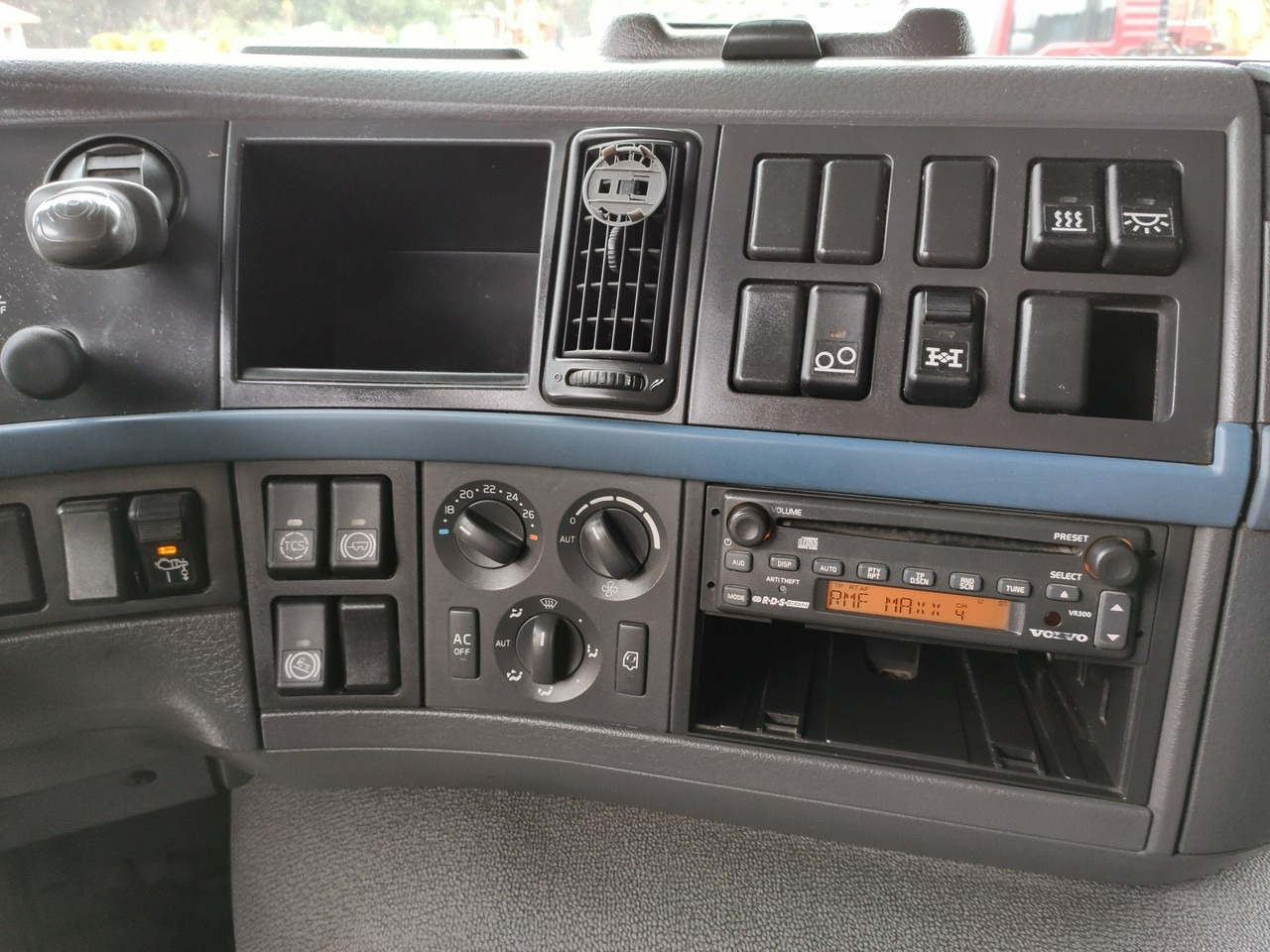 Бортова вантажівка/ Платформа, Вантажівка з маніпулятором Volvo FM 440 6x4 HDS FASSI F170 Składany w Literę Z: фото 38
