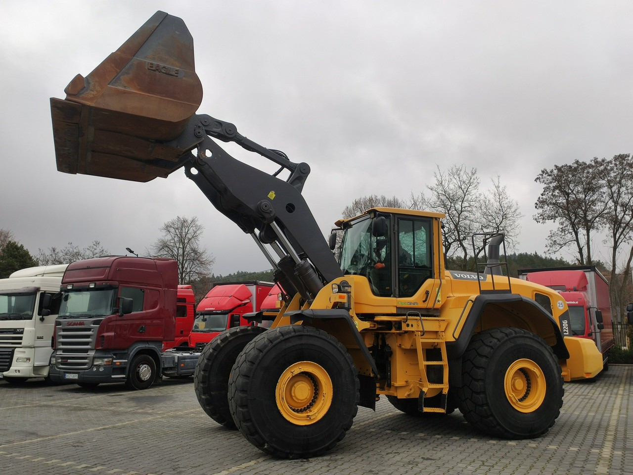 Volvo L 220G - Колісний навантажувач: фото 1 Volvo L 220G - Колісний навантажувач: фото 1