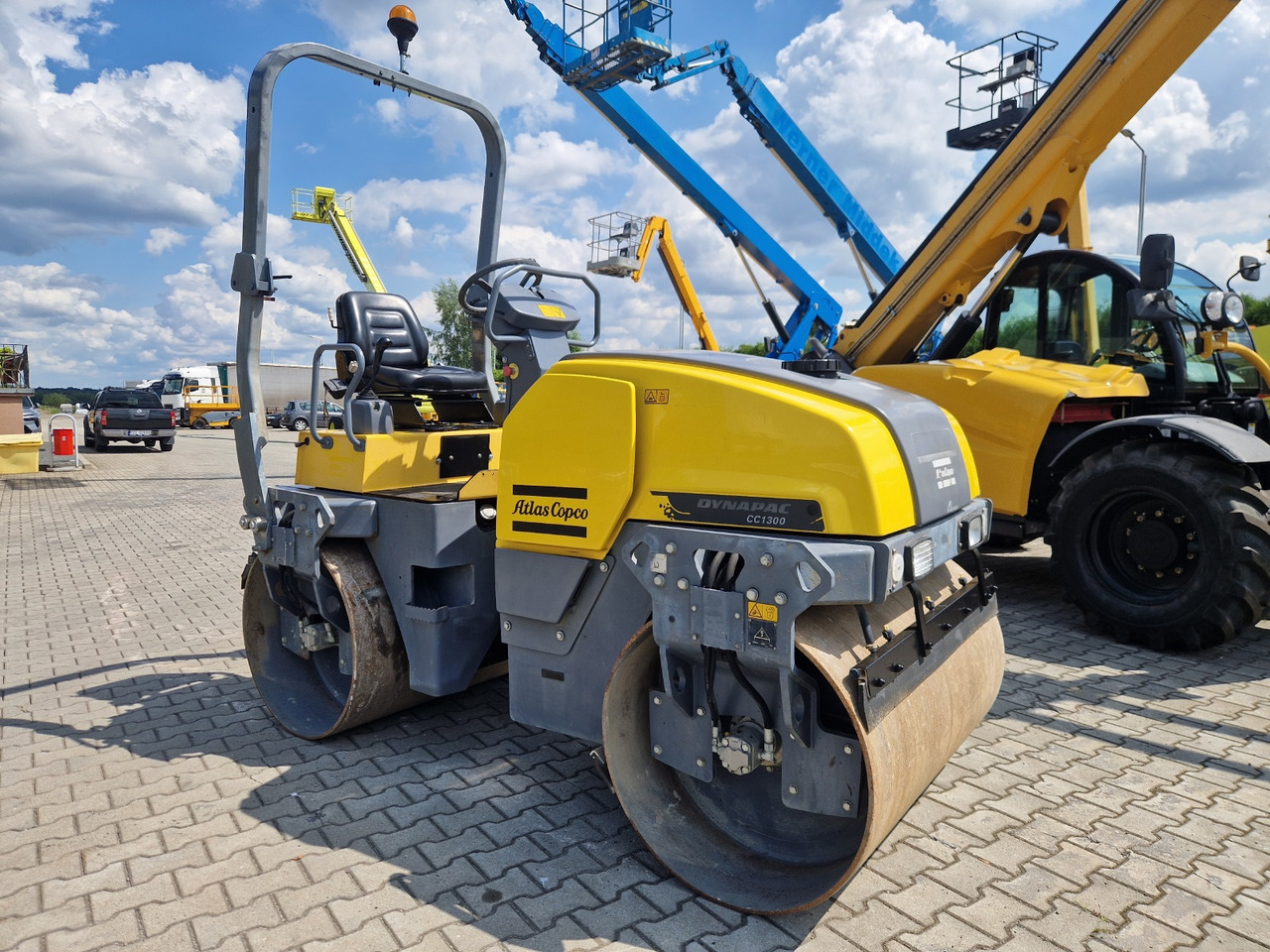 DYNAPAC CC 1300 - Дорожній каток: фото 1 DYNAPAC CC 1300 - Дорожній каток: фото 1