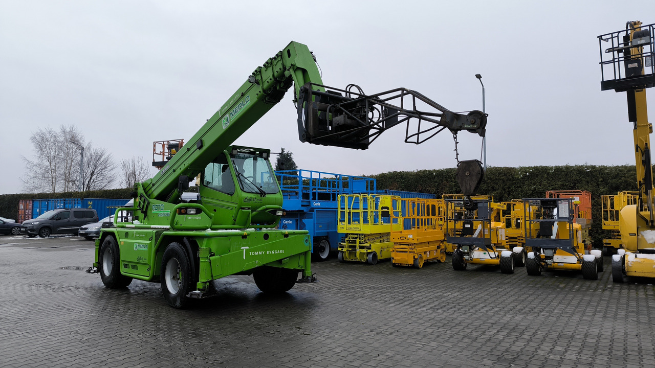 MERLO ROTO 45.21 MCSS - Телескопічний фронтальний навантажувач: фото 2 MERLO ROTO 45.21 MCSS - Телескопічний фронтальний навантажувач: фото 2