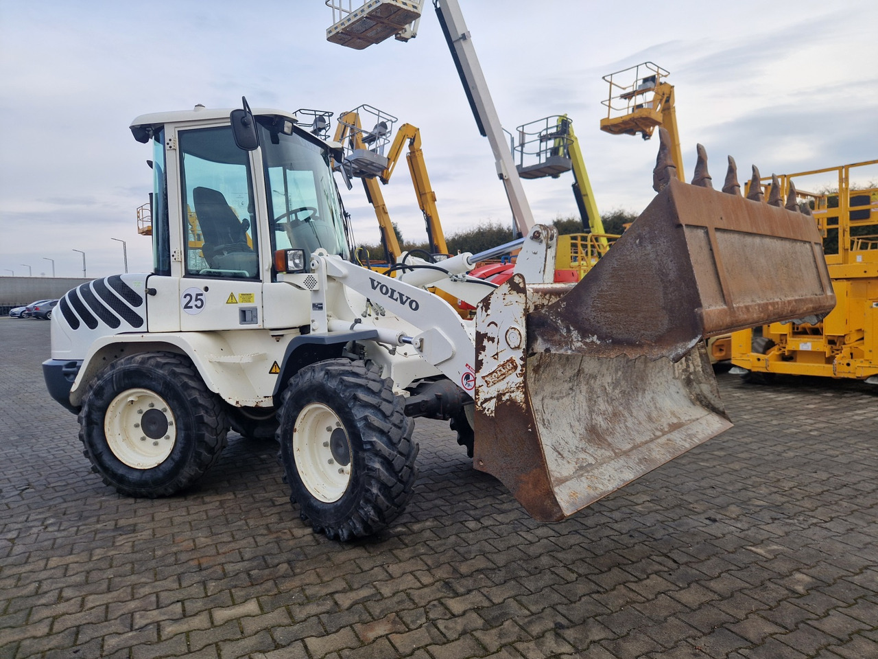 VOLVO L 30 B – Z/X в лізинг VOLVO L 30 B – Z/X: фото 10