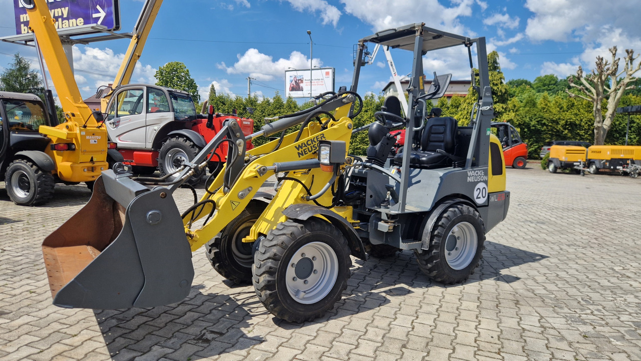 WACKER NEUSON WL 25 - Колісний навантажувач: фото 2 WACKER NEUSON WL 25 - Колісний навантажувач: фото 2