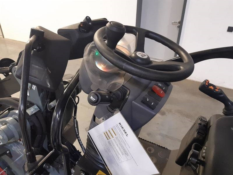 Giant G 2200 E X-Tra Elektro / electric - Міні-навантажувач: фото 5 Giant G 2200 E X-Tra Elektro / electric - Міні-навантажувач: фото 5