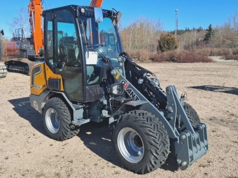 Giant G 2700 E X-Tra Elektro / electric - Міні-навантажувач: фото 4 Giant G 2700 E X-Tra Elektro / electric - Міні-навантажувач: фото 4
