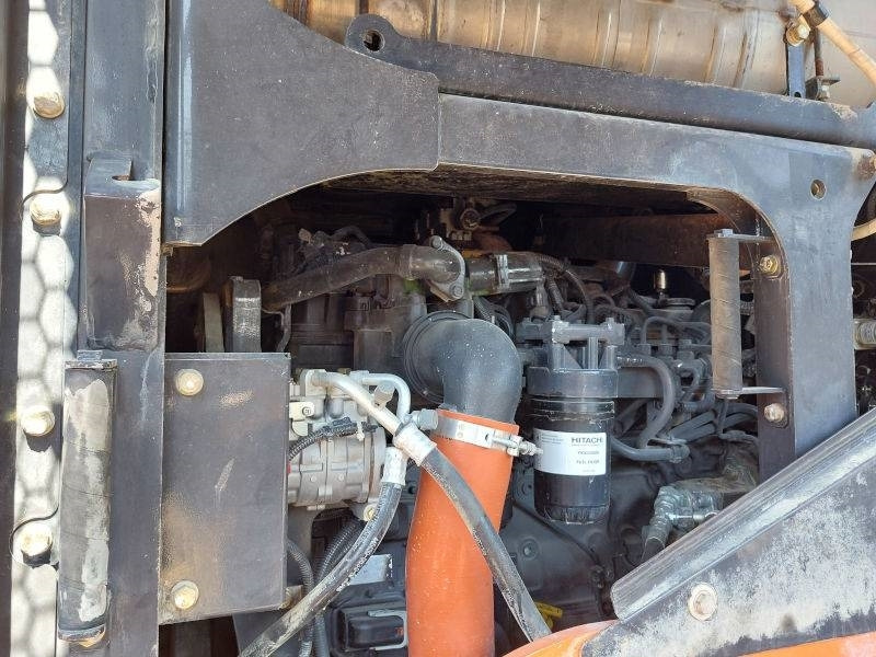 Колісний навантажувач Hitachi ZW 250-6: фото 8 Колісний навантажувач Hitachi ZW 250-6: фото 8