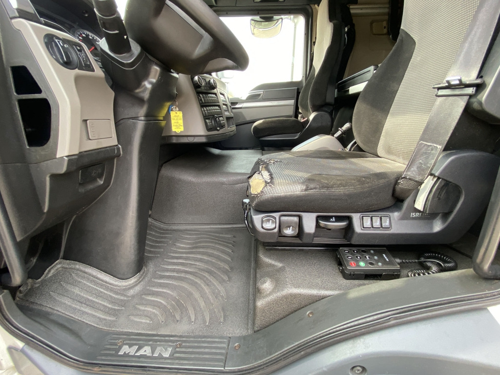 MAN TGL 12.250 4x2 BL - Тентована вантажівка: фото 4 MAN TGL 12.250 4x2 BL - Тентована вантажівка: фото 4