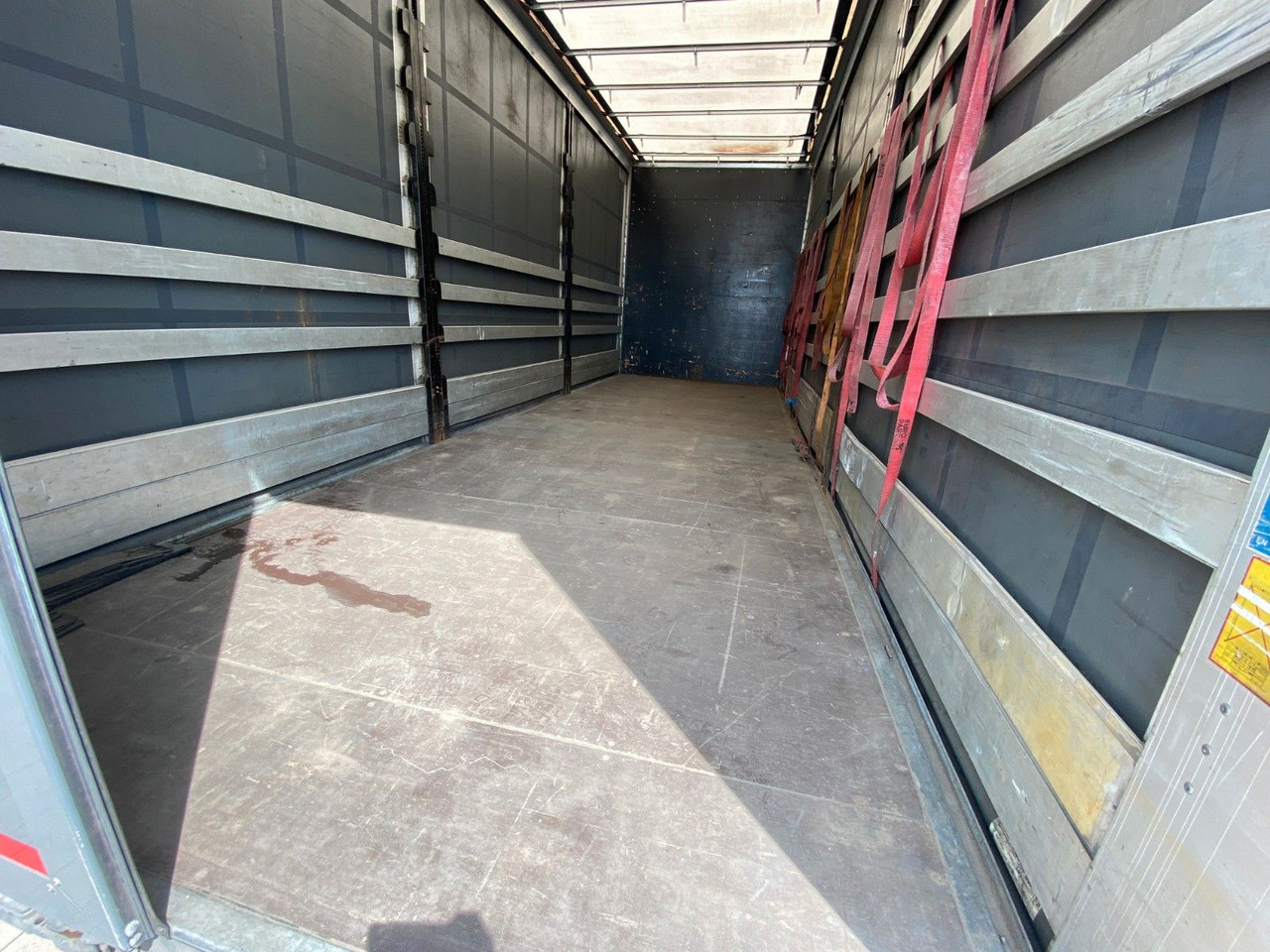 MAN TGM 15.250 + Redos Anhänger GESAMTZUG|Durchlader - Тентована вантажівка: фото 4 MAN TGM 15.250 + Redos Anhänger GESAMTZUG|Durchlader - Тентована вантажівка: фото 4