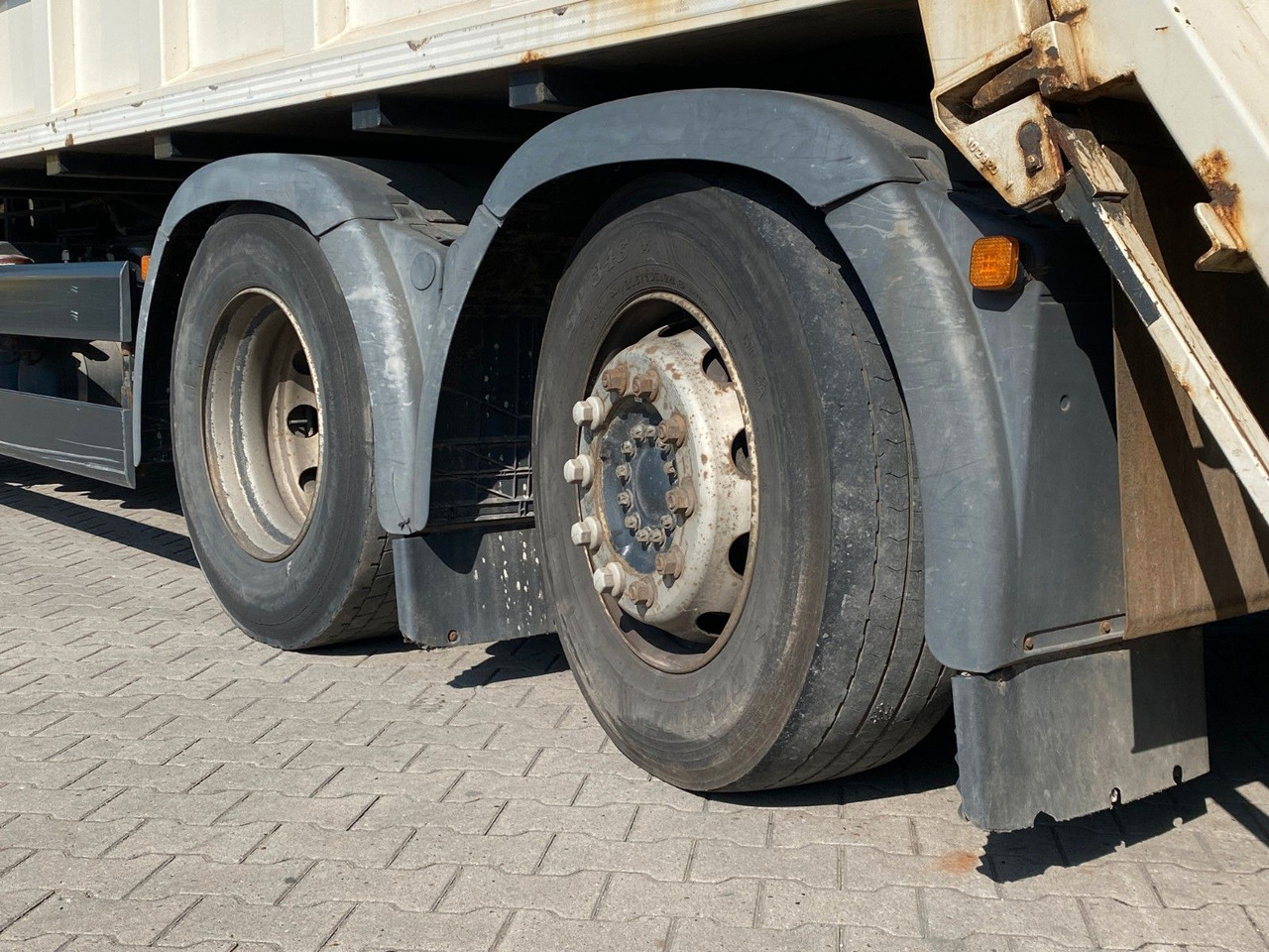 MAN TGS 26.320 6x2-4 | Zöller Medium X2EC24*3x Sitze - Сміттєвози: фото 4 MAN TGS 26.320 6x2-4 | Zöller Medium X2EC24*3x Sitze - Сміттєвози: фото 4