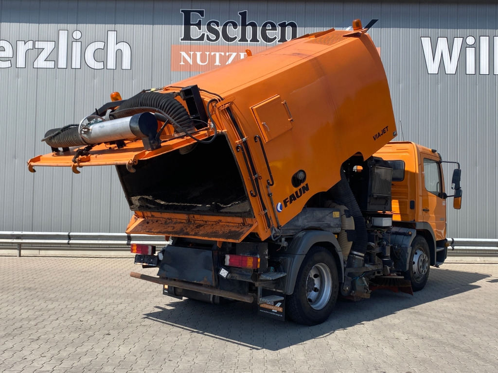 Mercedes-Benz 1523 L - Підмітально-прибиральна машина: фото 5 Mercedes-Benz 1523 L - Підмітально-прибиральна машина: фото 5