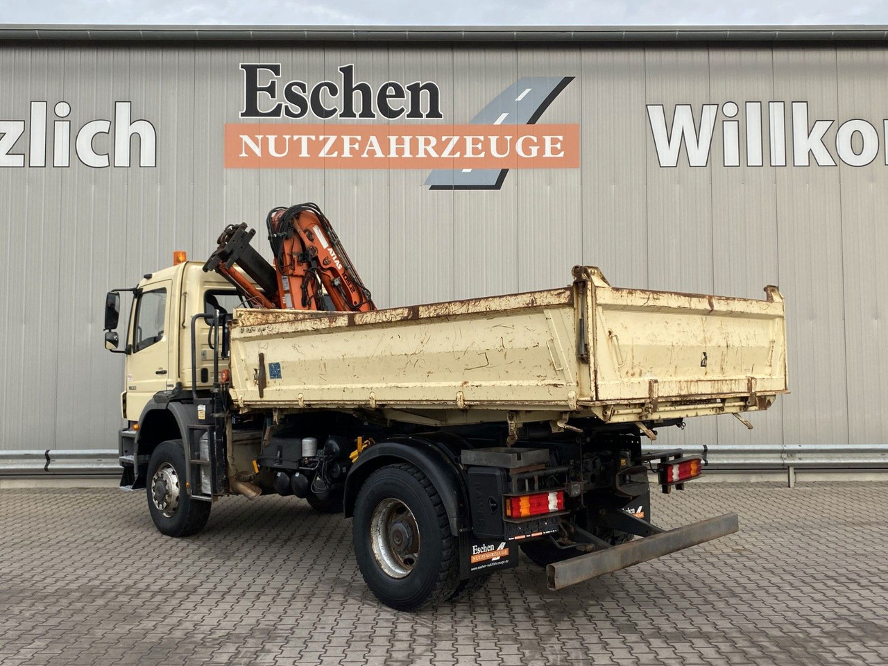 Mercedes-Benz 1833 4x4 Axor | Atlas 105.2-A2*Funk*AHK*3 Sitze - Самоскид вантажівка, Вантажівка з маніпулятором: фото 4 Mercedes-Benz 1833 4x4 Axor | Atlas 105.2-A2*Funk*AHK*3 Sitze - Самоскид вантажівка, Вантажівка з маніпулятором: фото 4