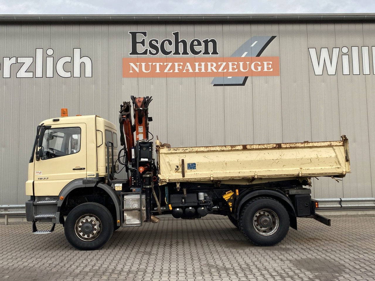 Mercedes-Benz 1833 4x4 Axor | Atlas 105.2-A2*Funk*AHK*3 Sitze - Самоскид вантажівка, Вантажівка з маніпулятором: фото 3 Mercedes-Benz 1833 4x4 Axor | Atlas 105.2-A2*Funk*AHK*3 Sitze - Самоскид вантажівка, Вантажівка з маніпулятором: фото 3