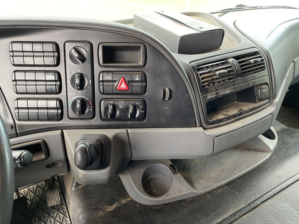 Самоскид вантажівка Mercedes-Benz 3346 AK 6x6: фото 13 Самоскид вантажівка Mercedes-Benz 3346 AK 6x6: фото 13