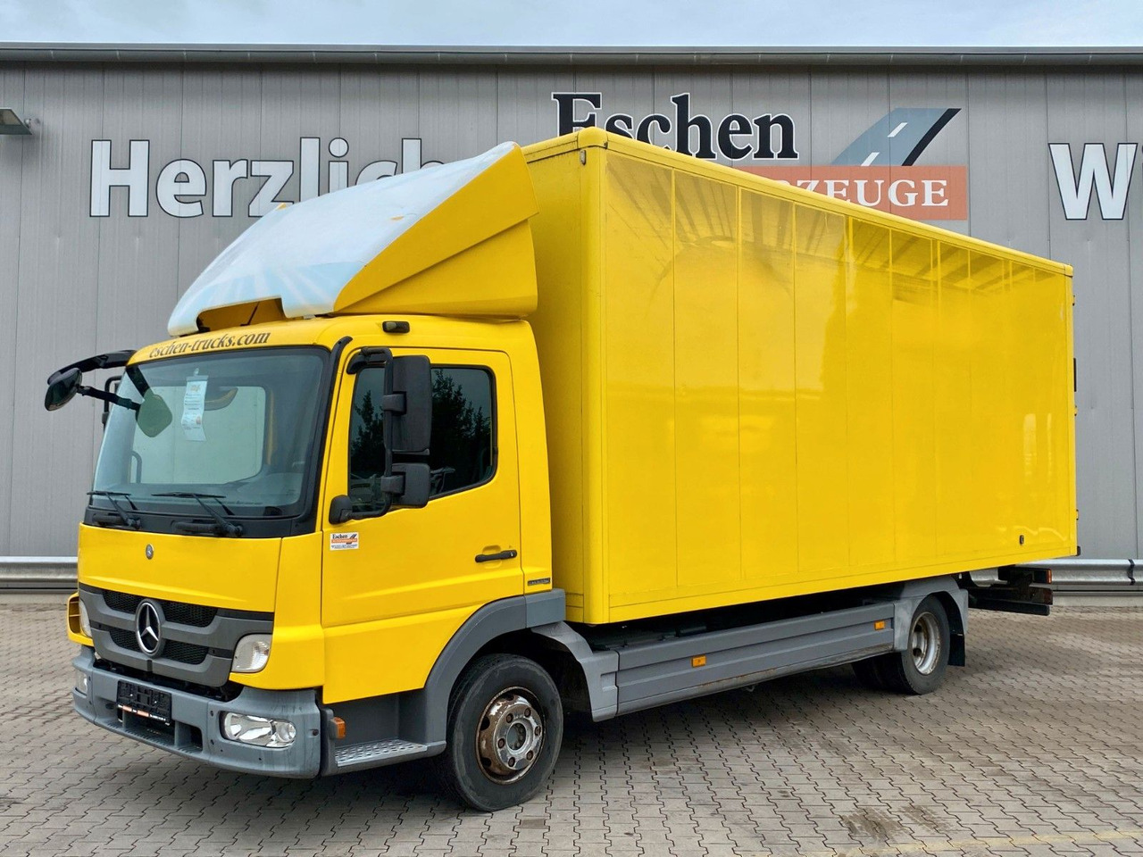 Mercedes-Benz 816 Atego | 3 Sitze*3x Zurrleisten*Portal*ASR Mercedes-Benz 816 Atego | 3 Sitze*3x Zurrleisten*Portal*ASR - Вантажівка з закритим кузовом: фото 1 Mercedes-Benz 816 Atego | 3 Sitze*3x Zurrleisten*Portal*ASR Mercedes-Benz 816 Atego | 3 Sitze*3x Zurrleisten*Portal*ASR - Вантажівка з закритим кузовом: фото 1