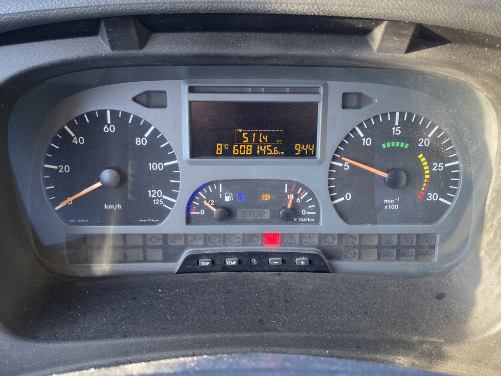 Mercedes-Benz 818 Atego - Бортова вантажівка/ Платформа: фото 5 Mercedes-Benz 818 Atego - Бортова вантажівка/ Платформа: фото 5