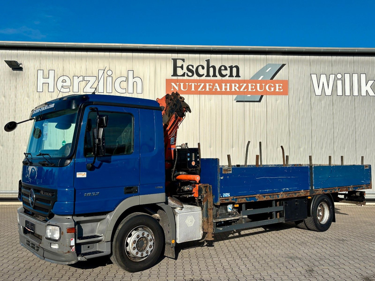 Mercedes-Benz Actros 1832 I Terex 85.2A3*9,10m*Telligent*Klima - Бортова вантажівка/ Платформа, Вантажівка з маніпулятором: фото 1 Mercedes-Benz Actros 1832 I Terex 85.2A3*9,10m*Telligent*Klima - Бортова вантажівка/ Платформа, Вантажівка з маніпулятором: фото 1