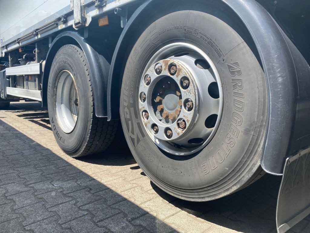 Mercedes-Benz Antos 2533 6x2 | X-HIDUO 188/ES-3*AHK*5+6.Kreis - Бортова вантажівка/ Платформа, Вантажівка з маніпулятором: фото 3 Mercedes-Benz Antos 2533 6x2 | X-HIDUO 188/ES-3*AHK*5+6.Kreis - Бортова вантажівка/ Платформа, Вантажівка з маніпулятором: фото 3