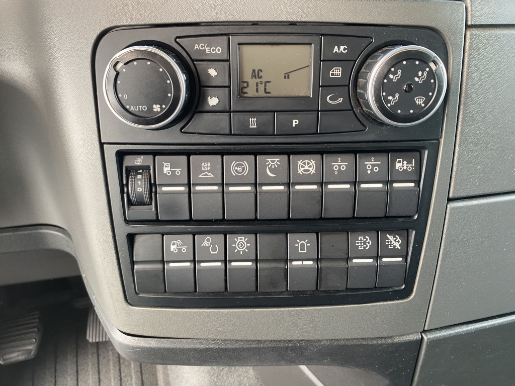 Тягач MAN TGX 18.440 4x2 LLS-U Lowliner: фото 16 Тягач MAN TGX 18.440 4x2 LLS-U Lowliner: фото 16