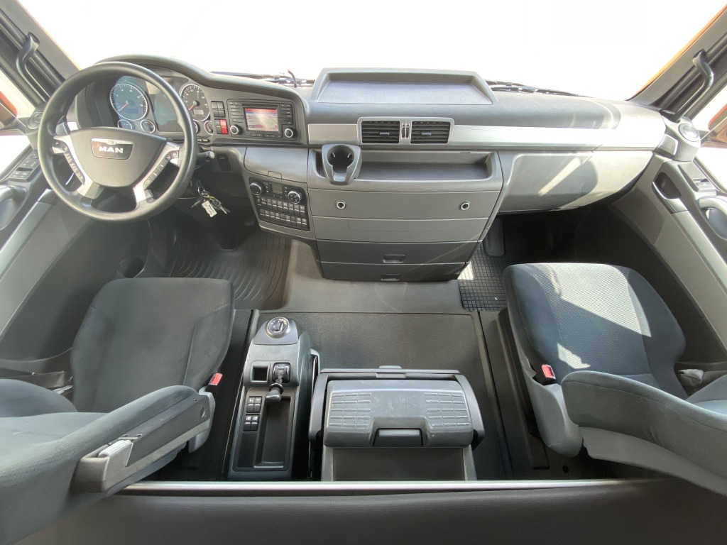 Тягач MAN TGX 18.440 4x2 LLS-U Lowliner: фото 13 Тягач MAN TGX 18.440 4x2 LLS-U Lowliner: фото 13