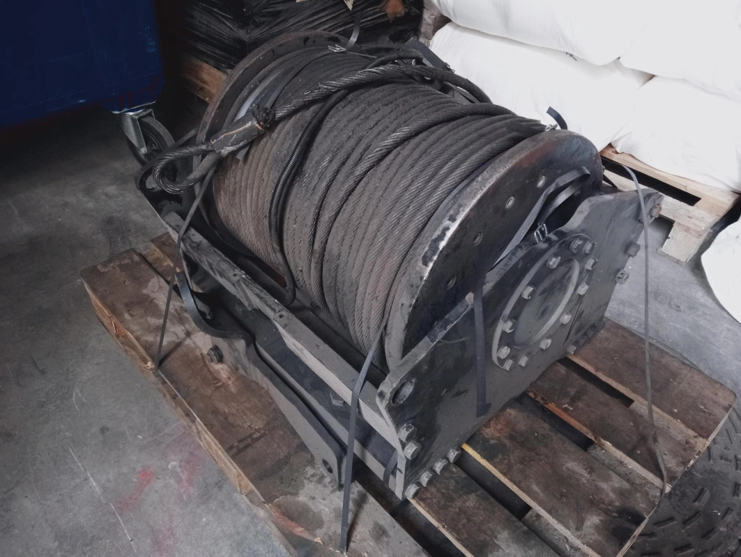 Cabrestante de elevación BREVINI V40/L (VR910) - Лебідка: фото 1 Cabrestante de elevación BREVINI V40/L (VR910) - Лебідка: фото 1