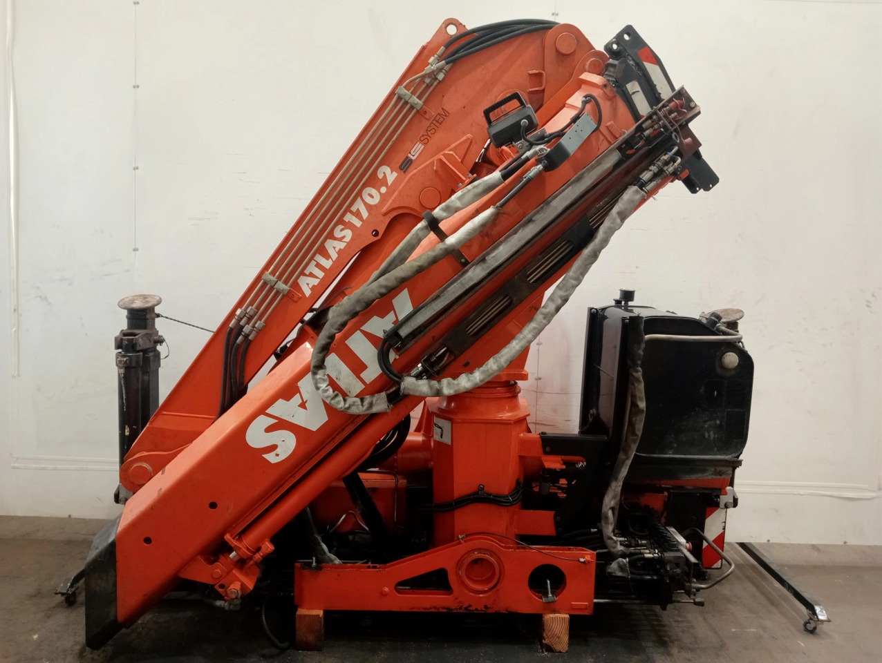 Grúa ATLAS AK170.2 A2 - Кран-маніпулятор в категорії Вантажівки: фото 4 Grúa ATLAS AK170.2 A2 - Кран-маніпулятор в категорії Вантажівки: фото 4