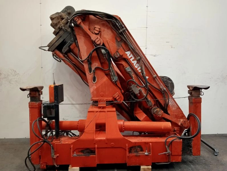 Grúa Atlas AK 170.1 A5 - Кран-маніпулятор в категорії Вантажівки: фото 2 Grúa Atlas AK 170.1 A5 - Кран-маніпулятор в категорії Вантажівки: фото 2