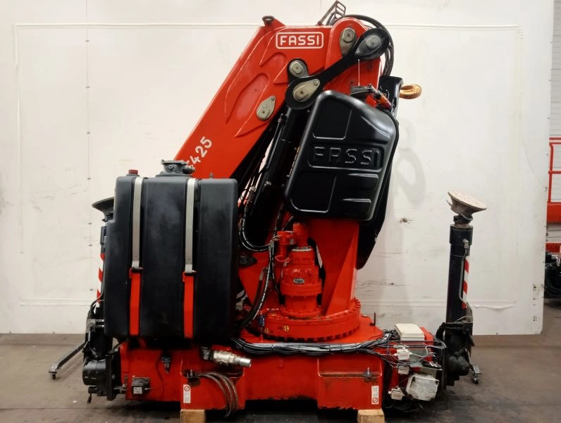 Grúa Fassi F425RA.2.23 E-DYNAMIC - Кран-маніпулятор в категорії Вантажівки: фото 4 Grúa Fassi F425RA.2.23 E-DYNAMIC - Кран-маніпулятор в категорії Вантажівки: фото 4