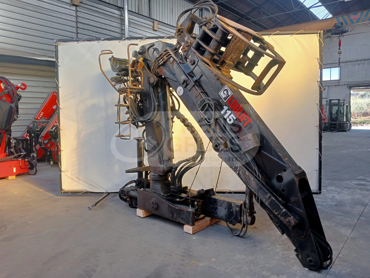 Grúa forestal F115 ZT 93A - Кран-маніпулятор: фото 4 Grúa forestal F115 ZT 93A - Кран-маніпулятор: фото 4