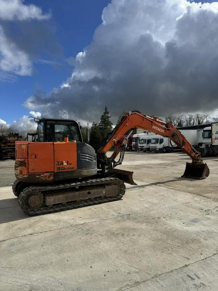 Hitachi ZX85USB-5A - Гусеничний екскаватор: фото 2 Hitachi ZX85USB-5A - Гусеничний екскаватор: фото 2