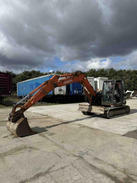 Hitachi ZX85USB-5A - Гусеничний екскаватор: фото 1 Hitachi ZX85USB-5A - Гусеничний екскаватор: фото 1