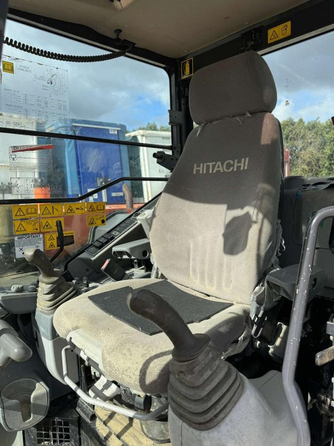 Hitachi ZX85USB-5A - Гусеничний екскаватор: фото 2 Hitachi ZX85USB-5A - Гусеничний екскаватор: фото 2