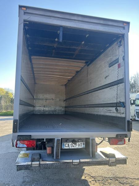 MAN TGM 18.250 - Вантажівка з закритим кузовом: фото 4 MAN TGM 18.250 - Вантажівка з закритим кузовом: фото 4