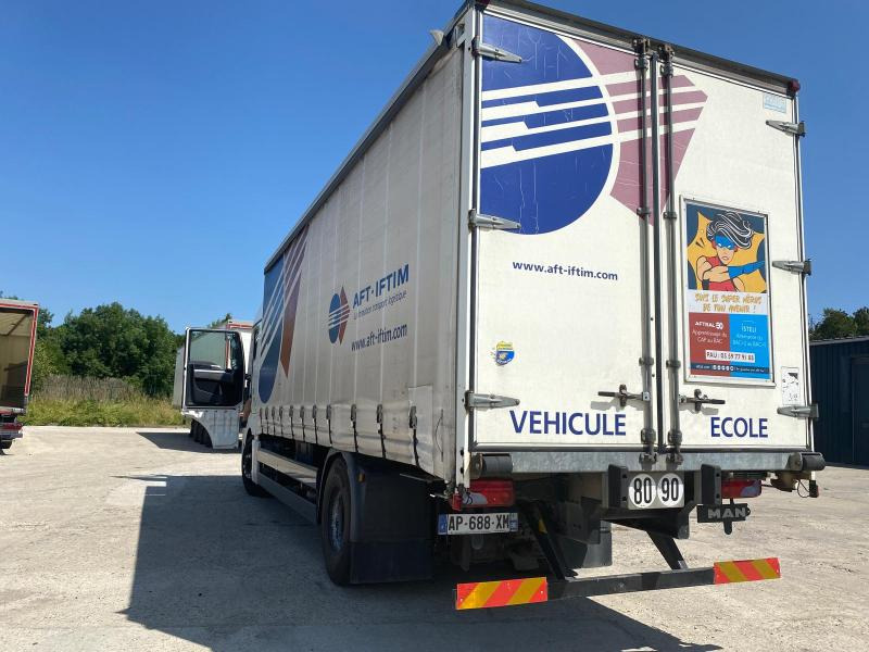MAN TGX 18.360 - Тентована вантажівка: фото 3 MAN TGX 18.360 - Тентована вантажівка: фото 3