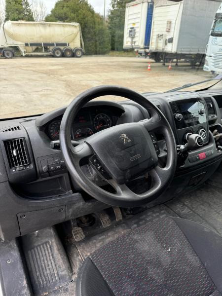 Peugeot Boxer - Суцільнометалевий фургон: фото 3 Peugeot Boxer - Суцільнометалевий фургон: фото 3