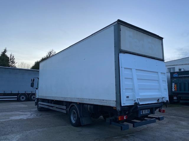 Renault Midlum 180 - Вантажівка з закритим кузовом: фото 5 Renault Midlum 180 - Вантажівка з закритим кузовом: фото 5