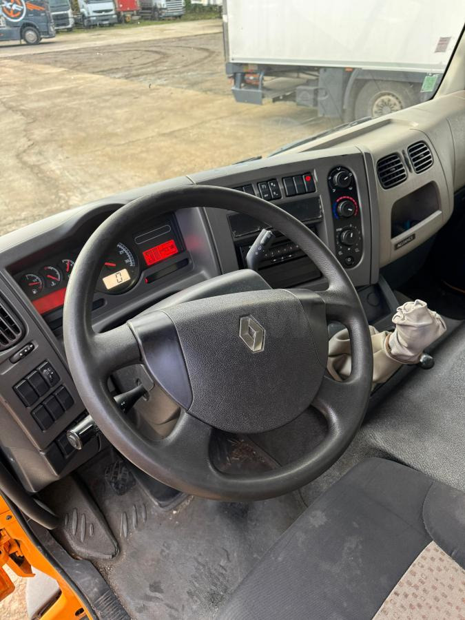 Renault Midlum 220 - Вантажівка з закритим кузовом: фото 5 Renault Midlum 220 - Вантажівка з закритим кузовом: фото 5