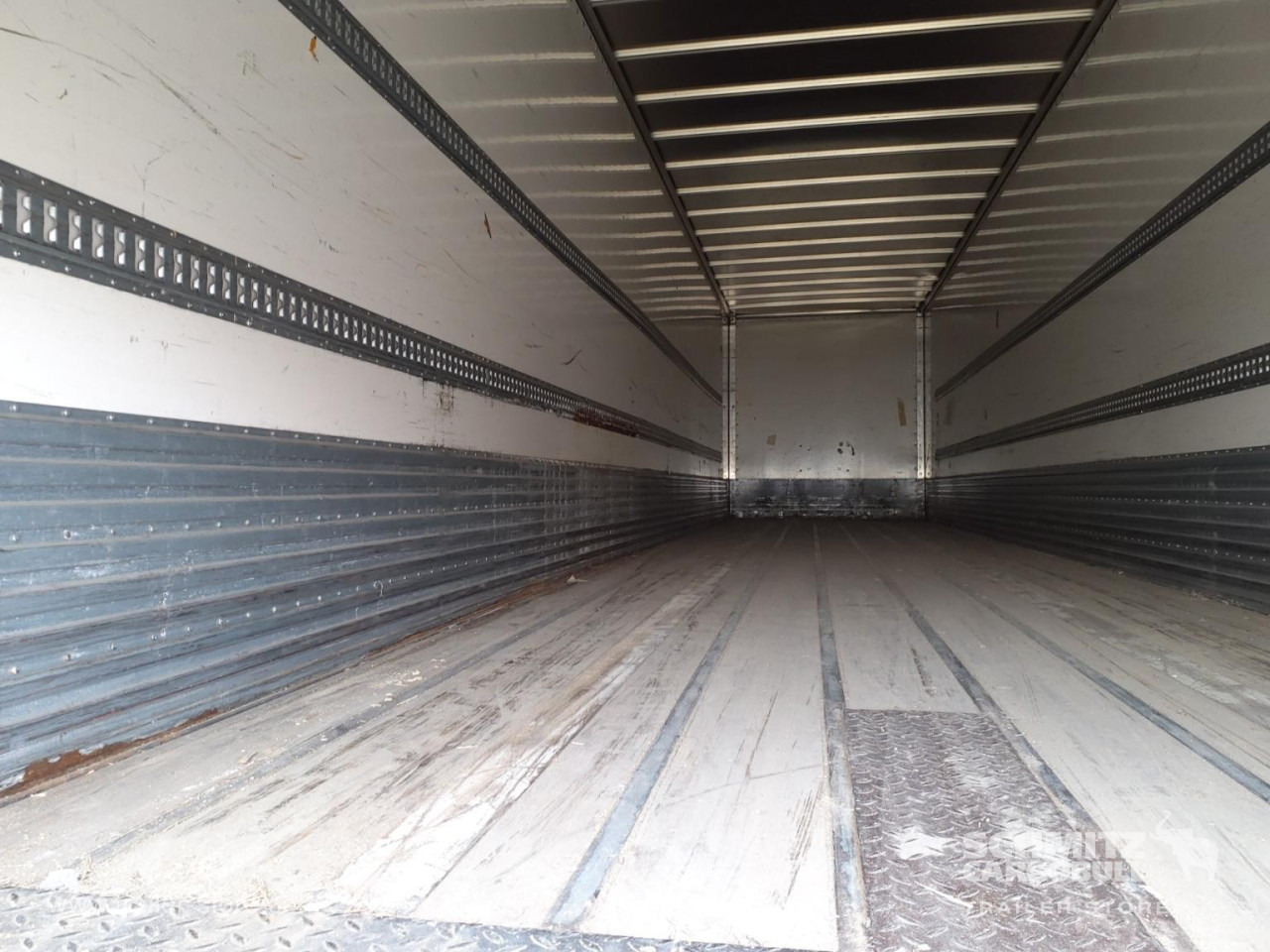 FRUEHAUF Dryfreight Standard Roller shutter door - Закритий кузов напівпричіп: фото 3 FRUEHAUF Dryfreight Standard Roller shutter door - Закритий кузов напівпричіп: фото 3