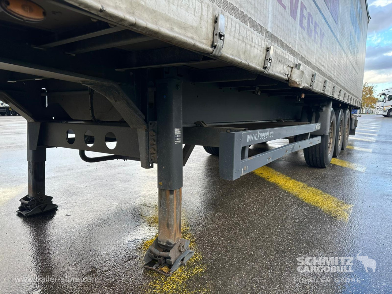 KOEGEL Curtainsider Standard - Тентований напівпричіп: фото 2 KOEGEL Curtainsider Standard - Тентований напівпричіп: фото 2