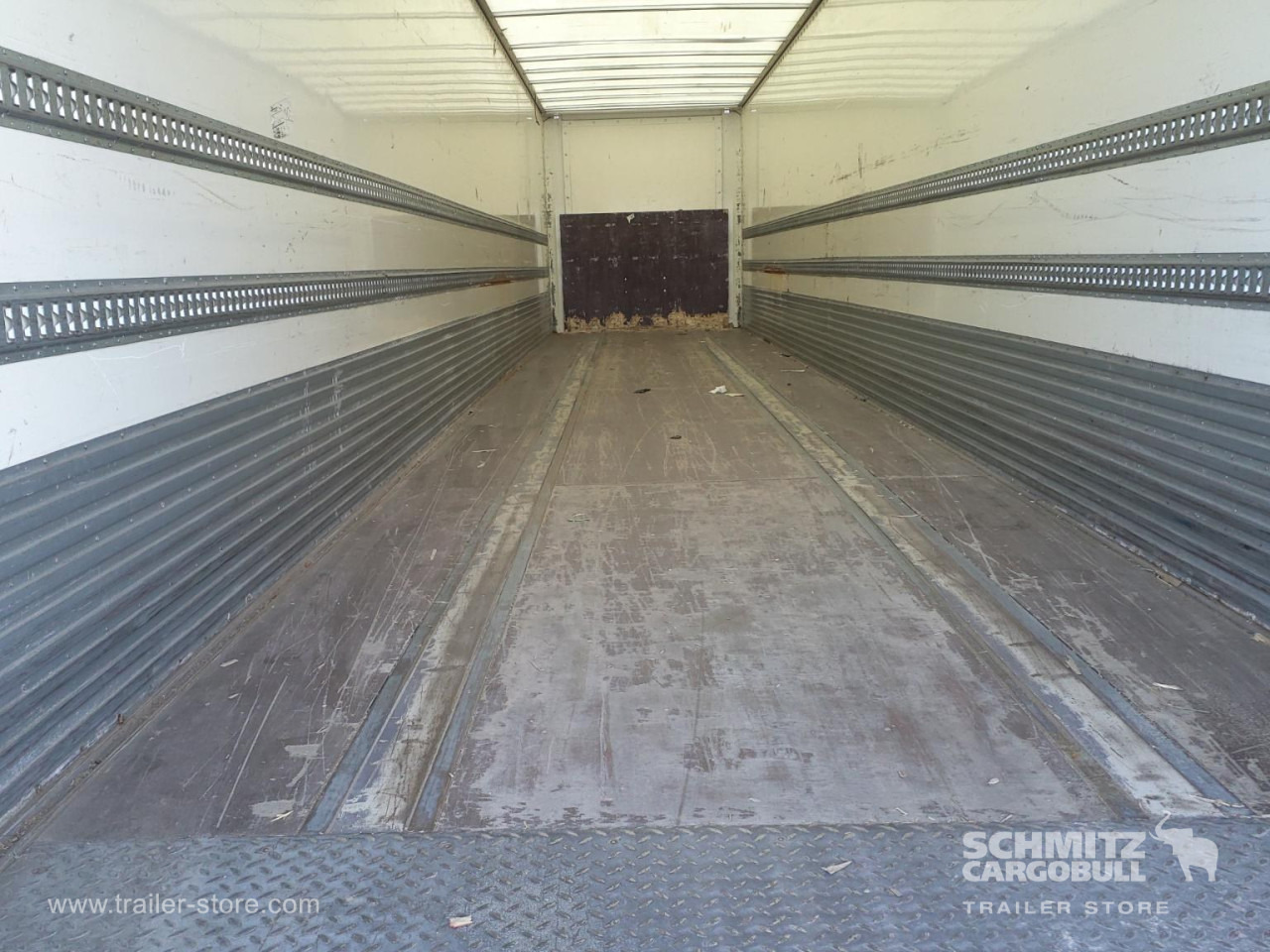 LECI TRAILER Dryfreight Standard Roller shutter door - Закритий кузов напівпричіп: фото 3 LECI TRAILER Dryfreight Standard Roller shutter door - Закритий кузов напівпричіп: фото 3