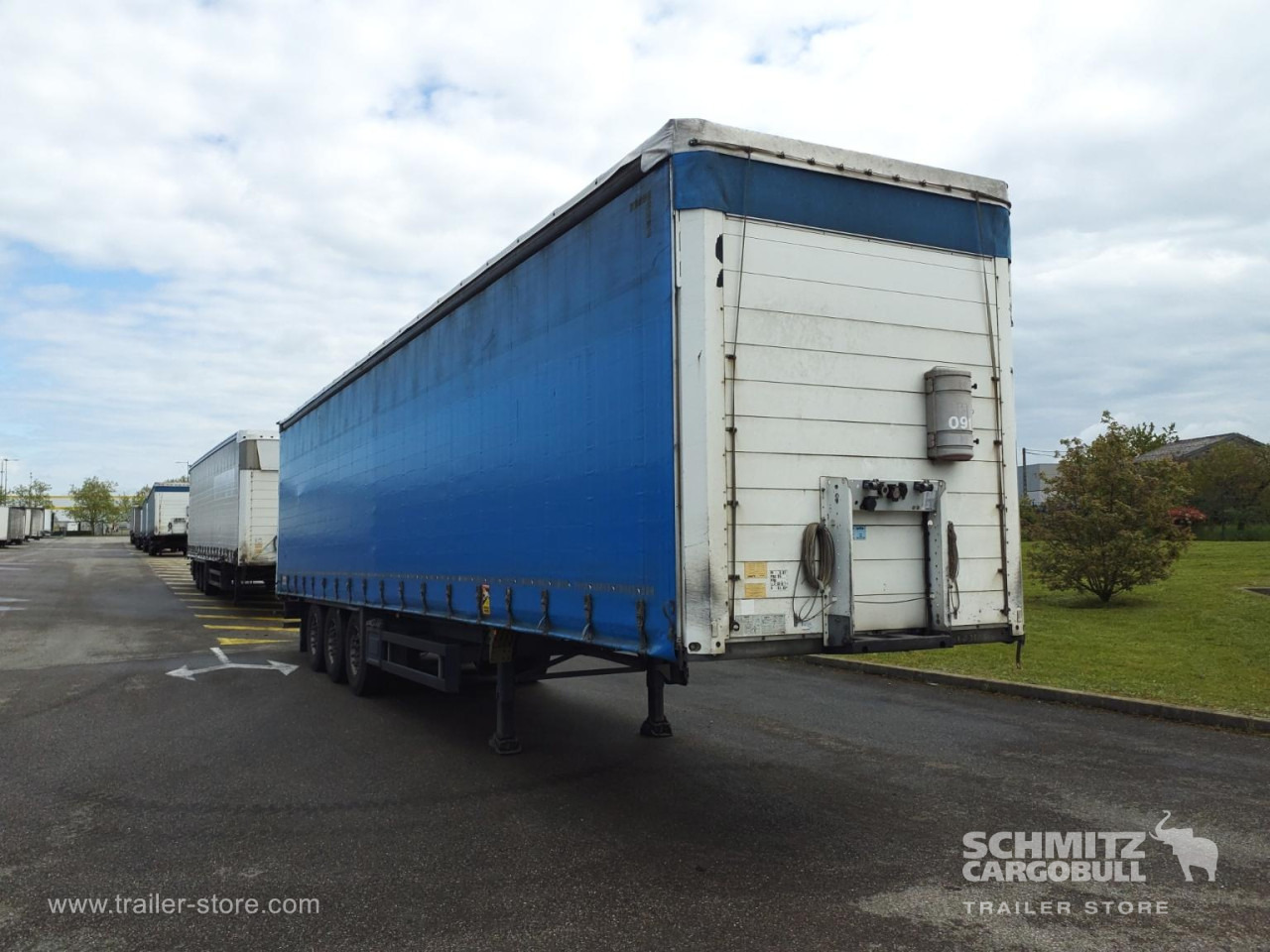SCHMITZ Curtainsider Standard - Тентований напівпричіп: фото 1 SCHMITZ Curtainsider Standard - Тентований напівпричіп: фото 1