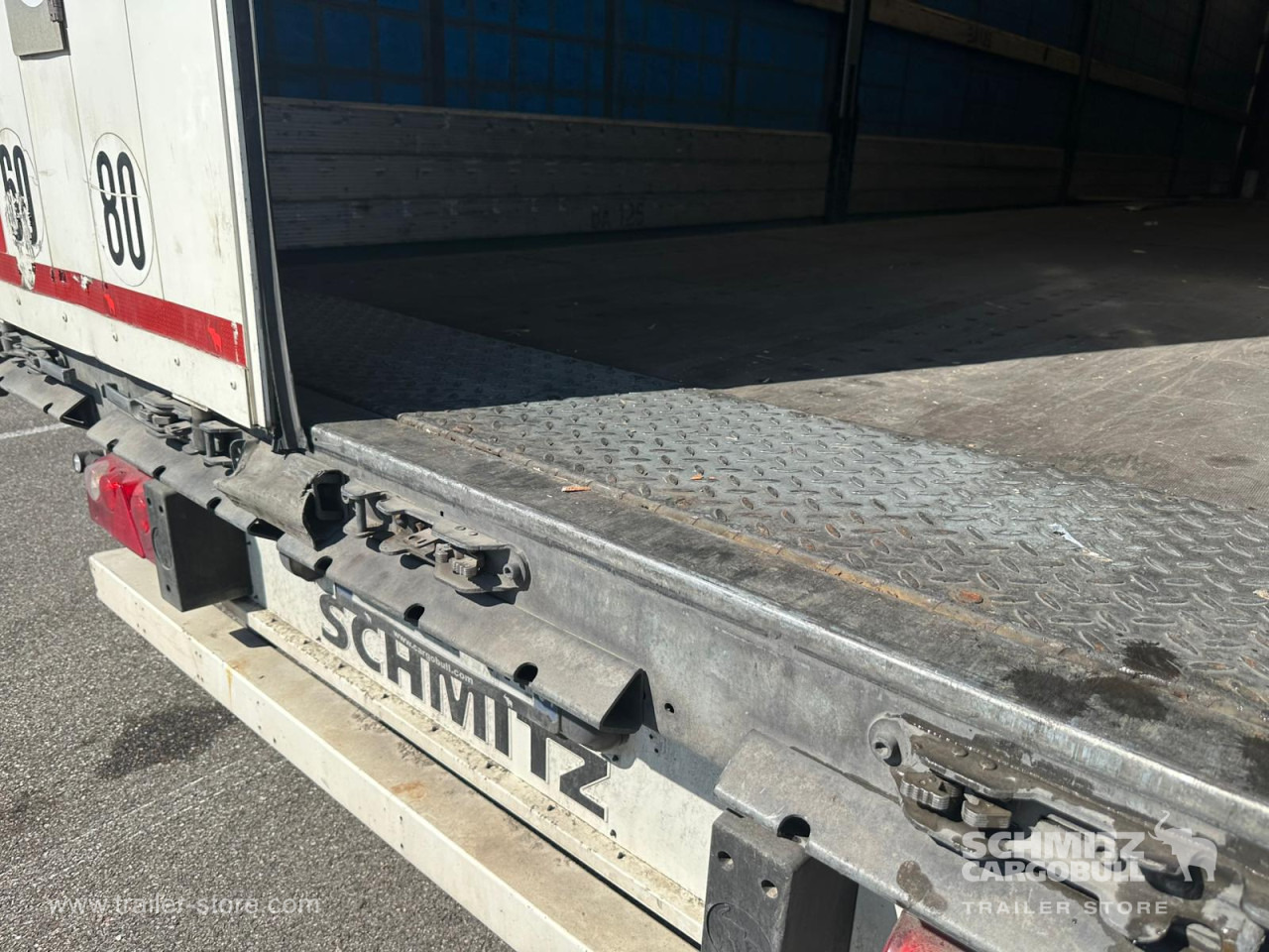 SCHMITZ Curtainsider Standard - Тентований напівпричіп: фото 4 SCHMITZ Curtainsider Standard - Тентований напівпричіп: фото 4