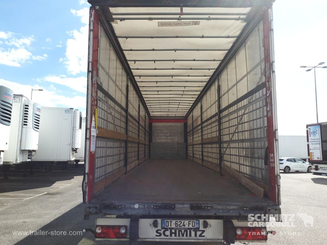 SCHMITZ Curtainsider Standard - Тентований напівпричіп: фото 4 SCHMITZ Curtainsider Standard - Тентований напівпричіп: фото 4