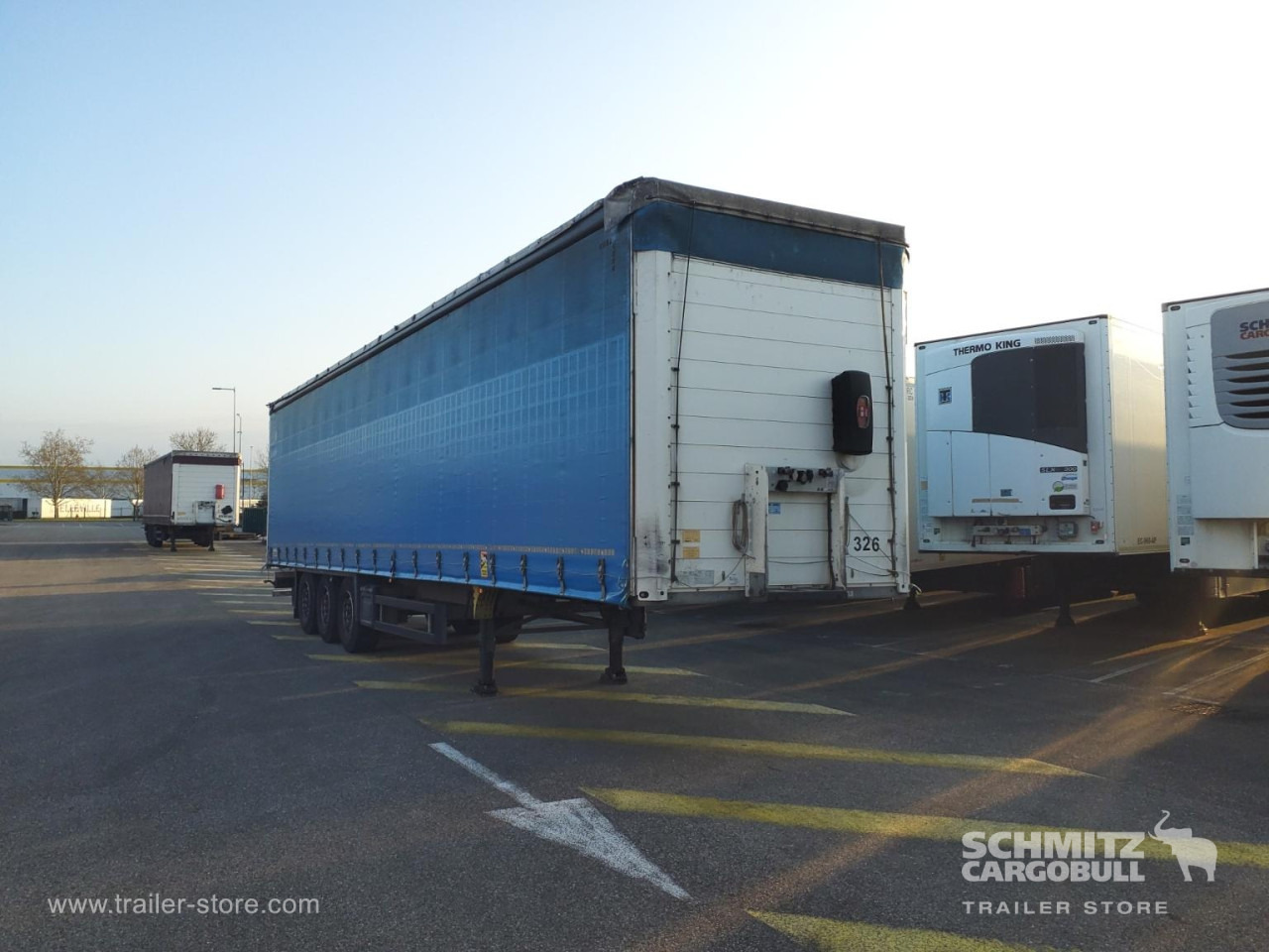 SCHMITZ Curtainsider Standard - Тентований напівпричіп: фото 1 SCHMITZ Curtainsider Standard - Тентований напівпричіп: фото 1