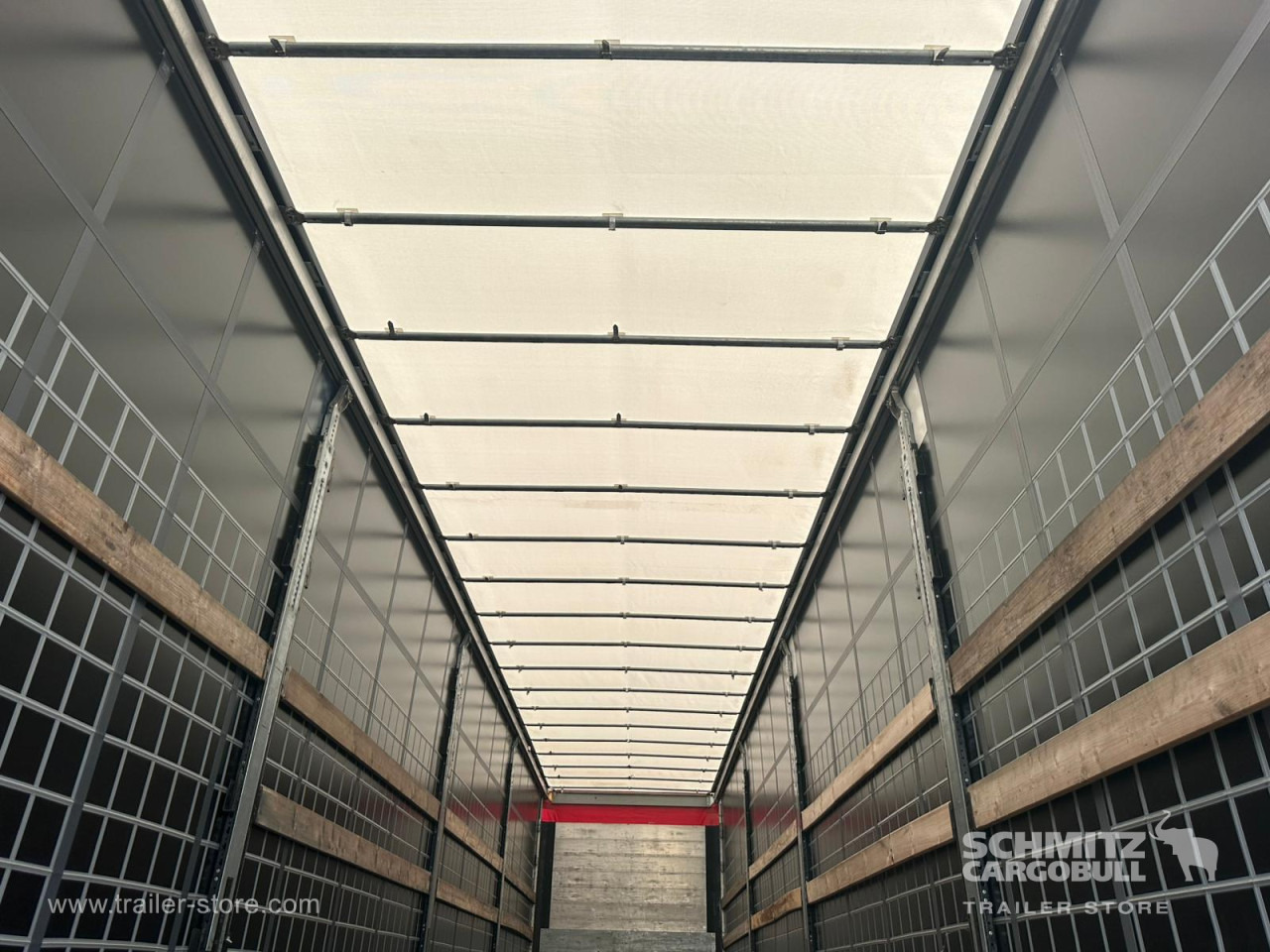 SCHMITZ Curtainsider Standard - Тентований напівпричіп: фото 5 SCHMITZ Curtainsider Standard - Тентований напівпричіп: фото 5