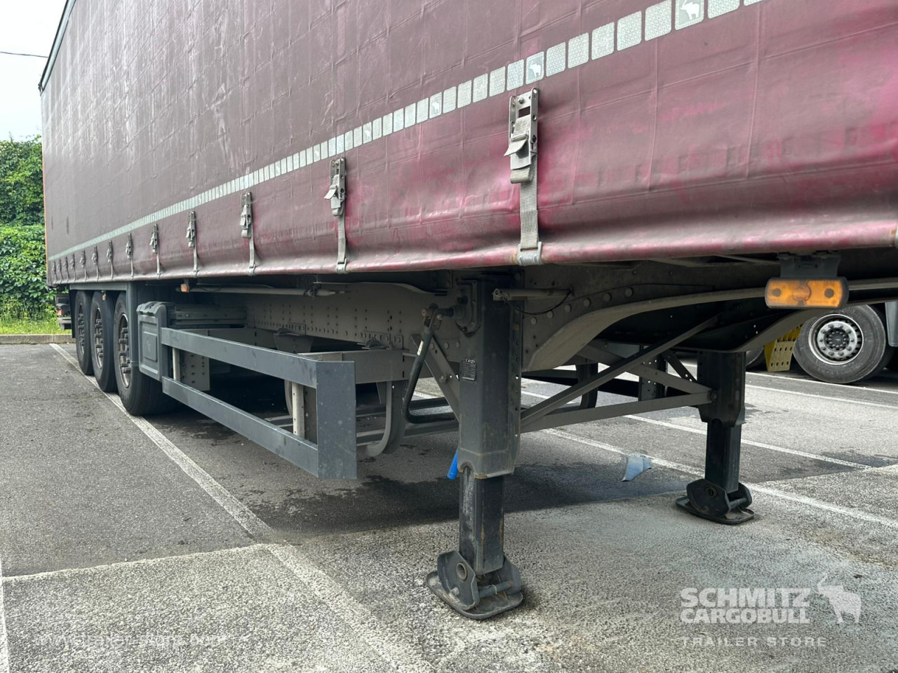 SCHMITZ Curtainsider Standard Taillift - Тентований напівпричіп: фото 2 SCHMITZ Curtainsider Standard Taillift - Тентований напівпричіп: фото 2